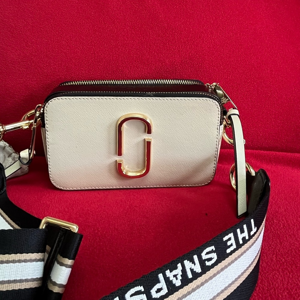 Marc Jacob’ss  Camera Bag in Cream with Gold Hardware